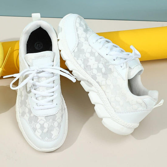 Breathable Lightweight Casual Women's Sports Shoes $38.50 Dana Fashion Color: White Size: 35 Women's shoes Product information: Color: White Upper height: low top Heel height: mid heel (3-5CM) Size: 35, 36, 37, 38, 39, 40, 41, 42, 43, 44 Sole craft: visco