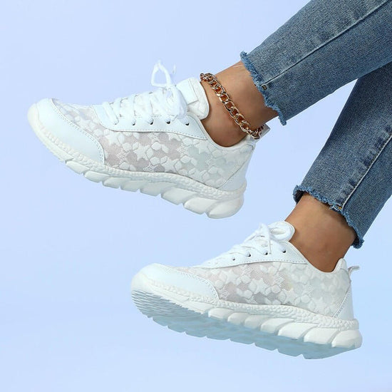 Breathable Lightweight Casual Women's Sports Shoes $38.50 Dana Fashion Color: White Size: 35 Women's shoes Product information: Color: White Upper height: low top Heel height: mid heel (3-5CM) Size: 35, 36, 37, 38, 39, 40, 41, 42, 43, 44 Sole craft: visco