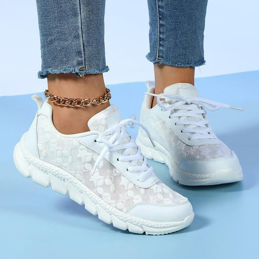 Breathable Lightweight Casual Women's Sports Shoes $38.50 Dana Fashion Color: White Size: 35 Women's shoes Product information: Color: White Upper height: low top Heel height: mid heel (3-5CM) Size: 35, 36, 37, 38, 39, 40, 41, 42, 43, 44 Sole craft: visco