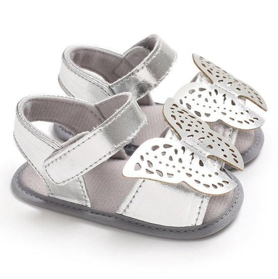 Butterfly baby sandals PU leather baby girls boys Nonslip soft soled Casual Sandals $14.39 Dana Fashion Color: silver size: 11CM Baby & Mother Product Category: Toddler shoes Applicable gender: female Upper material: artificial PU Style: cute Thickness: o