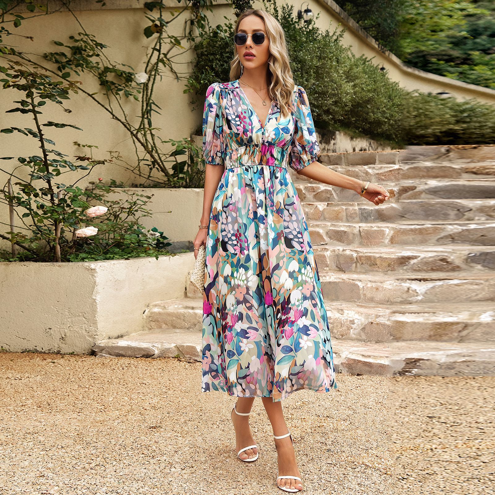 Temperament Waist-controlled V-neck Print Dress