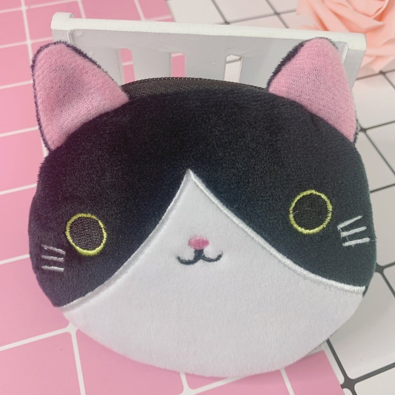 Cartoon Female Cute Student Portable Mini Plush Earphone Key Coin Purse $10.62 Dana Fashion Color: Black And White Cat Women's Bags Product information: Pattern: cartoon animation Applicable gender: neutral/both men and women Applicable scenario: Daily co