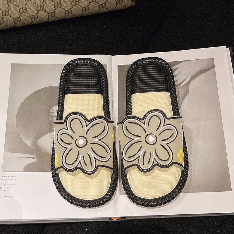 Cartoon Home Slippers For Women Summer $25.82 Dana Fashion Color: Black Size: 36or37 Women's shoes Product information: Toe holder shape: round head Color: black, khaki, beige Shoe Upper material: PVC Size: 36-37 [smaller size],38-39 [smaller size],40-41