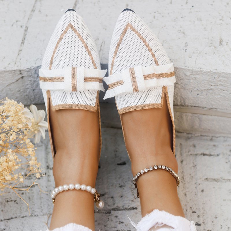 Casual And Comfortable Beautiful Bowknot Popular Element Shoes $25.99 Dana Fashion Color: Black Size: 36 Women's shoes Product information: Pattern: solid color Lining material: imitation leather Applicable sports: Hiking Color: brown, navy blue, ivory wh