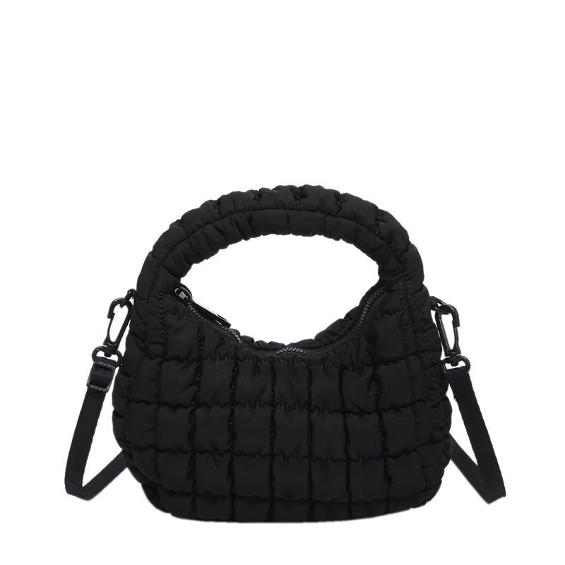 Casual Fashion Personalized Women's New Handbag $30.26 Dana Fashion Color: Black Size: 22X15X6.5CM Women's Bags Product information: Color: Milky White, black, sky blue, khaki, pink Material: Plush Size: 22*15 * 6.5cm Style: Fashion Packing list: Women's