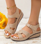 Retro Casual Flower Line Shaped Women's Slope Heel Sandals - DanaFashionstore
