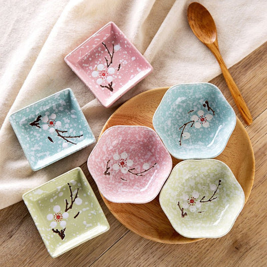 Ceramic Plate Seasoning Sauce Dish Snack Desser Plates Sushi Dishes Flavor Tray Kitchen Kid Bowl Tableware Saucer MOQ2 $25.00 Dana Fashion style: 4PCS A Dana's Kitchen Product Information: Product name: ceramic dipping dish Style: A (blue square) B (pink