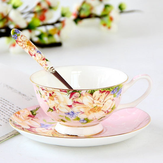 Ceramic plates and cups $51.26 Dana Fashion Color: 4 Set Dana's Kitchen Material: porcelain Style: European style Popular elements: pastoral style Coffee cup accessories: with saucer