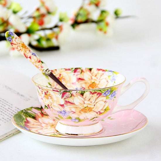 Ceramic plates and cups $51.26 Dana Fashion Color: 6 Set Dana's Kitchen Material: porcelain Style: European style Popular elements: pastoral style Coffee cup accessories: with saucer
