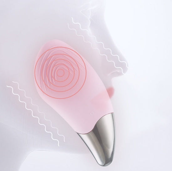 Charging silicone cleansing instrument $37.77 Dana Fashion Color: Green Beauty Tools Product size: 131.2*56 mm Packing size: 150*93*35MM Material; silicone