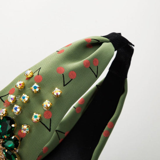 Cherry Print Mid-knot Headband Temperament Wild Headwear $19.00 Dana Fashion Color: Beige Women's Accessories Product information: Processing Technology: Handmade Color: green, beige, champagne, Gray Applicable people: women Material: Velvet Popular eleme