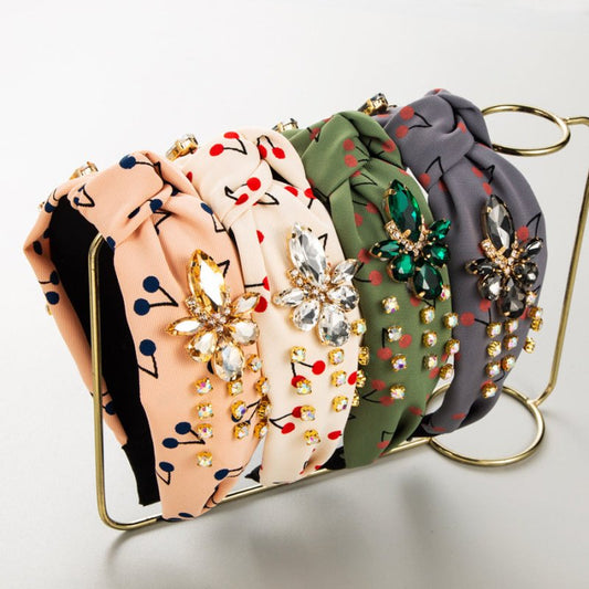 Cherry Print Mid-knot Headband Temperament Wild Headwear $19.00 Dana Fashion Color: Beige Women's Accessories Product information: Processing Technology: Handmade Color: green, beige, champagne, Gray Applicable people: women Material: Velvet Popular eleme