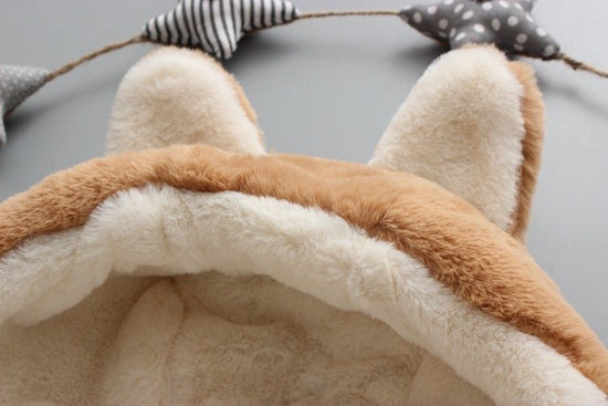 Children Thick Small Tail Faux Fur Coat $26.64 Dana Fashion Color: Deep Khaki Suit Height: 100cm Baby Clothing Product information: Color: red, dark khaki, gray, pink Applicable gender: neutral/both men and women Suitable height: 80cm,90cm,100cm,110cm,120