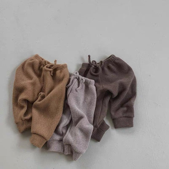 Children's Casual Pants Plus Cashmere Autumn And Winter Clothes $45.23 Dana Fashion Color: Browngrey Size: 66cm Baby Clothing Product information: Style: Korean Fabric name: Knitting Security level: Class A Length: trousers Main fabric composition: cotton