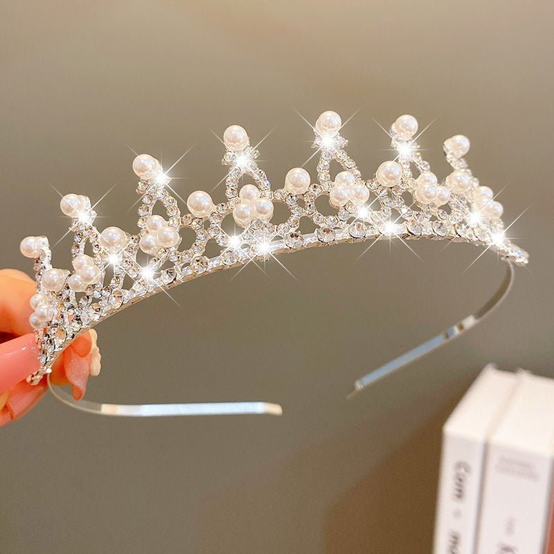 Children's Children's Crown Headdress Girls Princess Crown Hair Clip $23.50 Dana Fashion Color: 26Book Willow Women's Accessories Product information: Pattern: Cross/Crown/Roman numerals Treatment Process: Electroplating Type: Hair accessories suit Color: