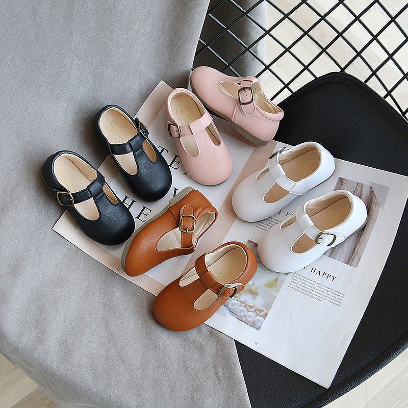 Children's pea shoes versatile single shoes baby shoes $24.89 Dana Fashion Color: Black Size: 15 Baby & Mother Origin: Taizhou, Zhejiang Upper material: artificial Pu Applicable age: Children's clothing (1-3 years old), children's clothing (4-6 years old)