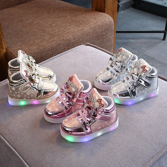 Children's shoes with star sequins $21.46 Dana Fashion Color: Gold Size: 21 Baby & Mother Applicable age: toddler clothes (1-3 years old) Upper Material: Artificial PU Product category: single shoes Applicable gender: neutral/male and female Sole Material