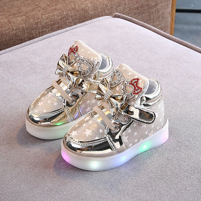 Children's shoes with star sequins $21.46 Dana Fashion Color: Gold Size: 21 Baby & Mother Applicable age: toddler clothes (1-3 years old) Upper Material: Artificial PU Product category: single shoes Applicable gender: neutral/male and female Sole Material