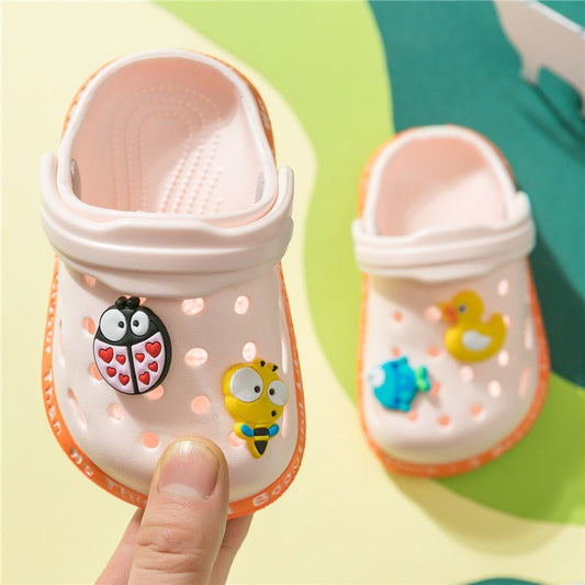 Children's Slippers Summer Boys Baby Sandals And Slippers Girls Hole Shoe $18.73 Dana Fashion Color: Blue Shoe size: 18 Baby & Mother Product information Place of Origin: Other Product Category: Sandals Applicable gender: male Upper material: other For th