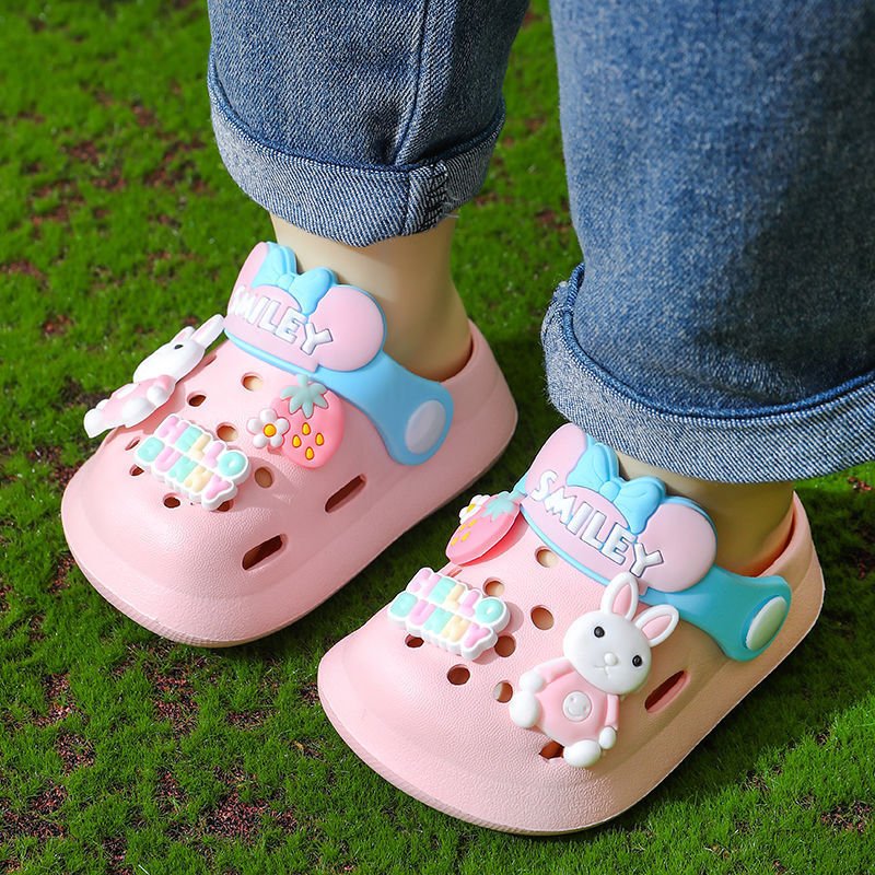 Children's Slippers Summer Cute Outdoor Soft Bottom Non-slip Boys And Girls Sandals Infant Kid Baby Hole Shoes $12.69 Dana Fashion Color: Flower Bear Green size: 120 Baby & Mother Product information: Pattern: Cartoon Whether there is light: no Color: pin