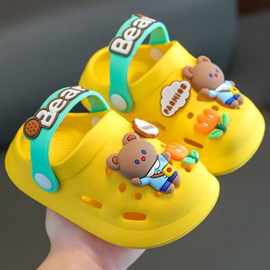 Children's Slippers Summer Cute Outdoor Soft Bottom Non-slip Boys And Girls Sandals Infant Kid Baby Hole Shoes $12.69 Dana Fashion Color: Flower Bear Yellow size: 120 Baby & Mother Product information: Pattern: Cartoon Whether there is light: no Color: pi