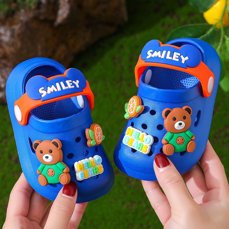 Children's Slippers Summer Cute Outdoor Soft Bottom Non-slip Boys And Girls Sandals Infant Kid Baby Hole Shoes $31.22 Dana Fashion Color: Royal Blue size: 120 Baby & Mother Product information: Pattern: Cartoon Whether there is light: no Color: pink, roya