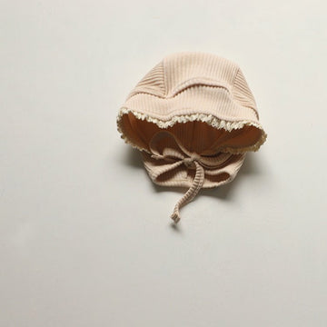 Grey card hat lace