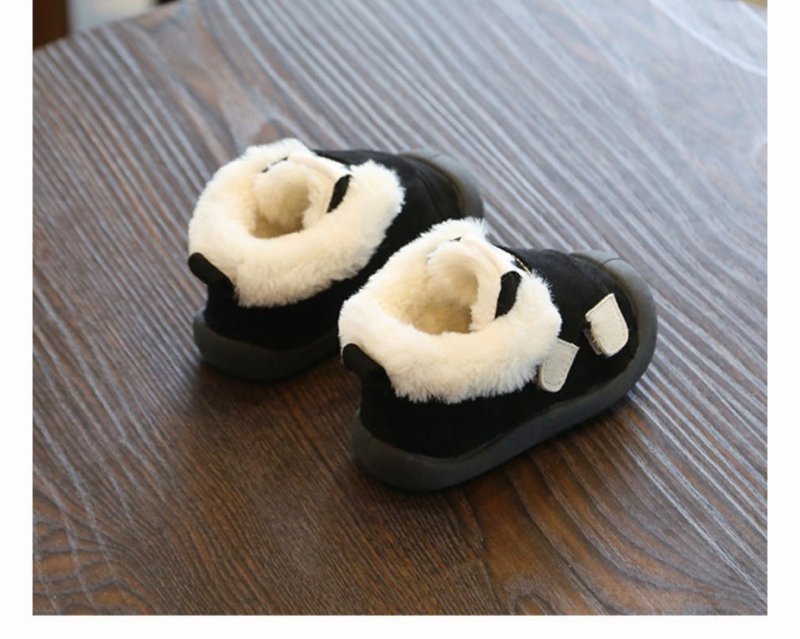 Children's Toddler Shoes $47.08 Dana Fashion Color: Black Size: 14 style: With Logo Baby & Mother Product category: cotton shoes Upper material: velvet Function: warm, wear-resistant, non-slip 14 yards / inner length 12cm, 15 yards / inner length 12.5cm,