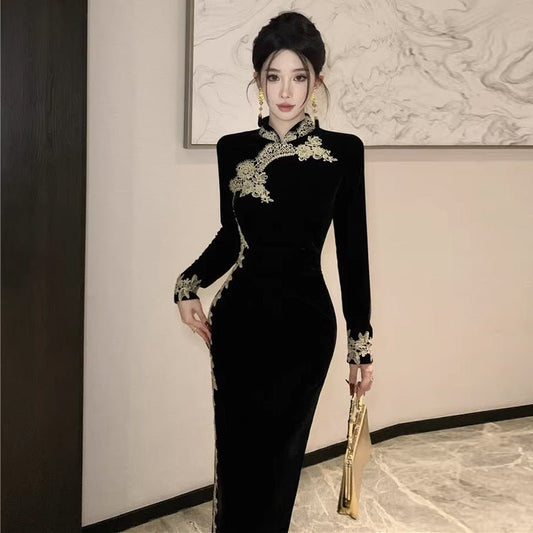 Chinese Lace Patchwork Slit Cheongsam Velvet Dress $49.50 Dana Fashion Color: Black Size: L Women's clothing Product information: Color: Black Sleeve type: regular sleeve Main fabric composition: Polyester Size: S,M,L Style type: artistic retro Sleeve len