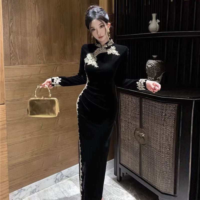 Chinese Lace Patchwork Slit Cheongsam Velvet Dress $49.50 Dana Fashion Color: Black Size: L Women's clothing Product information: Color: Black Sleeve type: regular sleeve Main fabric composition: Polyester Size: S,M,L Style type: artistic retro Sleeve len