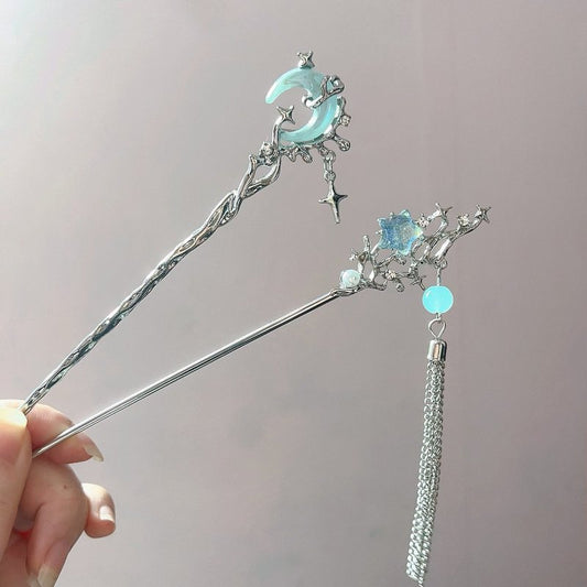 Chinese Style Cool Ice Crystal Moonstone Hairpin $9.00 Dana Fashion Color: Branch Moon Women's Accessories Product information: Treatment Process: Electroplating Color: Branch Moon, Moon style, XINGX tassel, XINGX style Material: Alloy Style: cool Packing