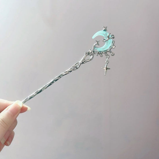 Chinese Style Cool Ice Crystal Moonstone Hairpin $9.00 Dana Fashion Color: Branch Moon Women's Accessories Product information: Treatment Process: Electroplating Color: Branch Moon, Moon style, XINGX tassel, XINGX style Material: Alloy Style: cool Packing