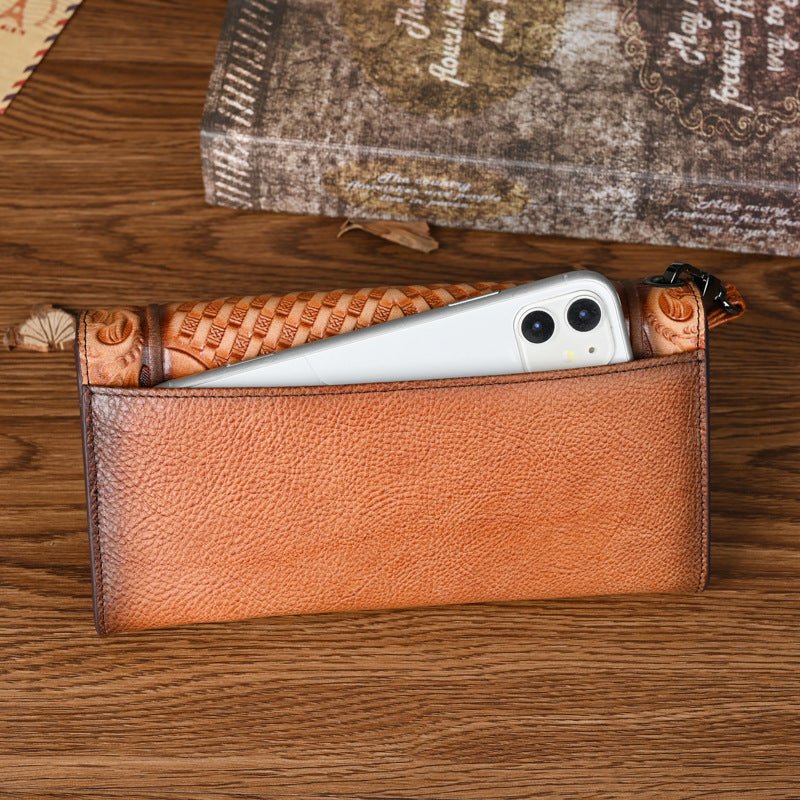 Chinese Style Embossed Wallet Top Layer Long Cowhide Fashion $59.99 Dana Fashion Color: Retro Black Women's Bags Product information: Pattern: Flowers Lining texture: Polyester Applicable scenarios: Daily matching Color: retro brown, retro black, retro co