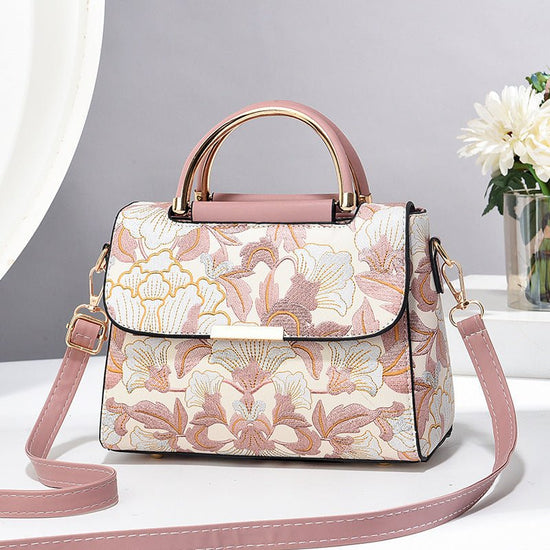 Chinese Style Printed Trendy Women's Shoulder Messenger Bag $32.99 Dana Fashion Color: Pink Size: 23cmX11cmX18cm Women's Bags Product information: Lining texture: Polyester Applicable scenario: Daily matching Color: pink, black, green, white, khaki Outer