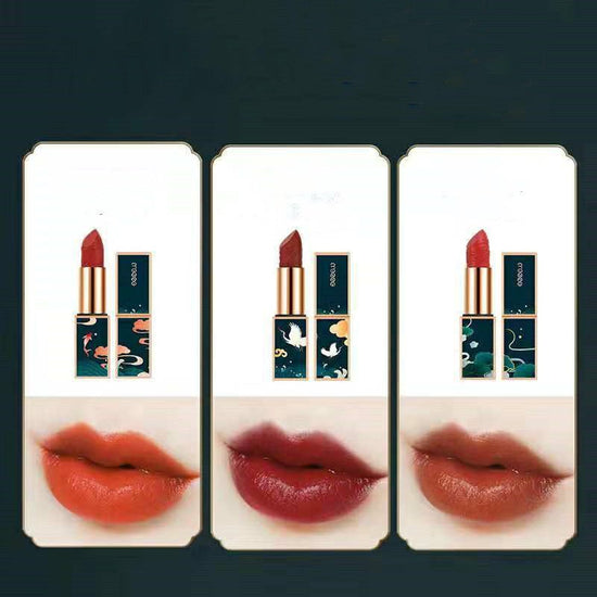 Chinoiserie Eyeshadow Carved Lipstick Set Makeup Set $98.00 Dana Fashion Color: Blue quantity: 1set makeup Product information: Applicable people: Ladies Skin Type: General Efficacy: moisturizing, concealer, modification, even skin Specifications: normal