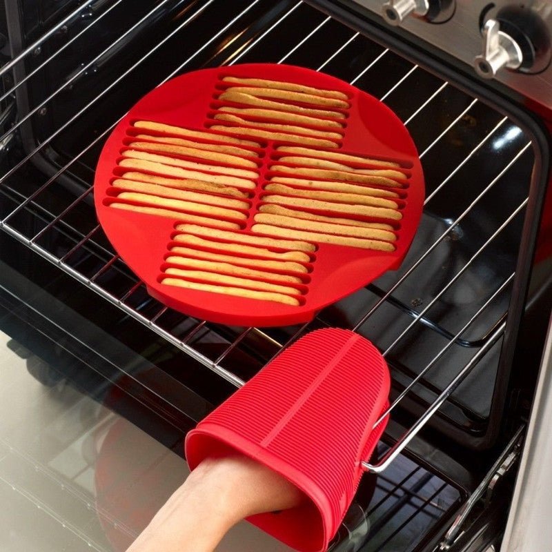 Chocolate bar cake mold $12.00 Dana Fashion Color: Red Dana's Kitchen Product Category: Cake Mould Shape: Irregular Material: Silicone Use : baking DIY product description: (1) Use high quality silicone material and passed FDA and SGS certification. (2) W