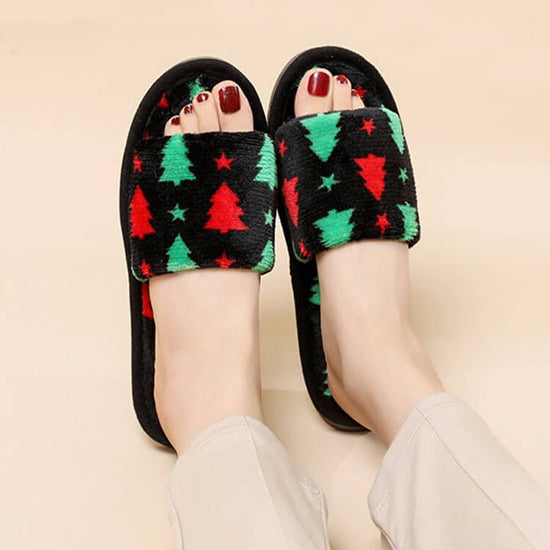 Christmas Tree Home Slippers Fashion Floor Bedroom Open-toe Plush Slippers For Women Fuzzy House Shoes $25.00 Dana Fashion Color: Christmas Tree Black Size: 36to37 Women's shoes Overview: Unique design, stylish and beautiful. Good material, comfortable fe