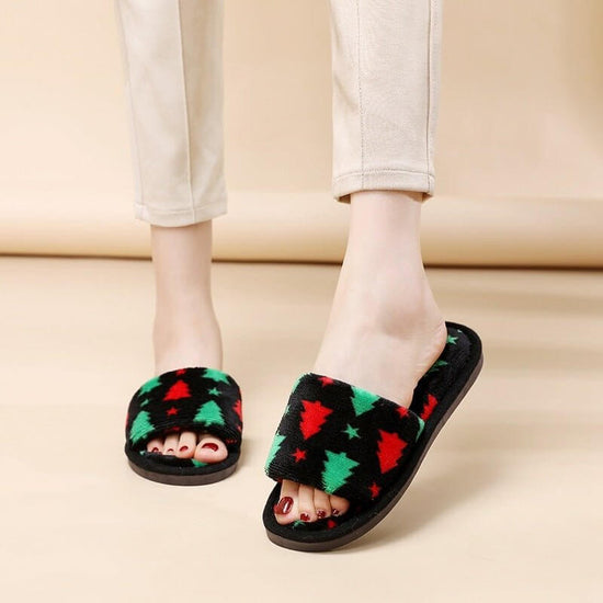 Christmas Tree Home Slippers Fashion Floor Bedroom Open-toe Plush Slippers For Women Fuzzy House Shoes $25.00 Dana Fashion Color: Christmas Tree Black Size: 36to37 Women's shoes Overview: Unique design, stylish and beautiful. Good material, comfortable fe