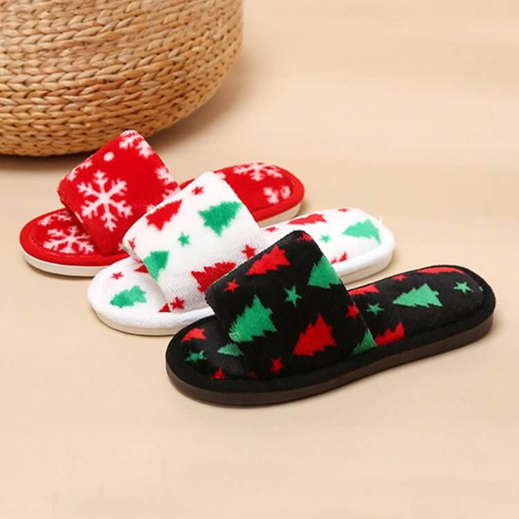 Christmas Tree Home Slippers Fashion Floor Bedroom Open-toe Plush Slippers For Women Fuzzy House Shoes $25.00 Dana Fashion Color: Christmas Tree Black Size: 36to37 Women's shoes Overview: Unique design, stylish and beautiful. Good material, comfortable fe