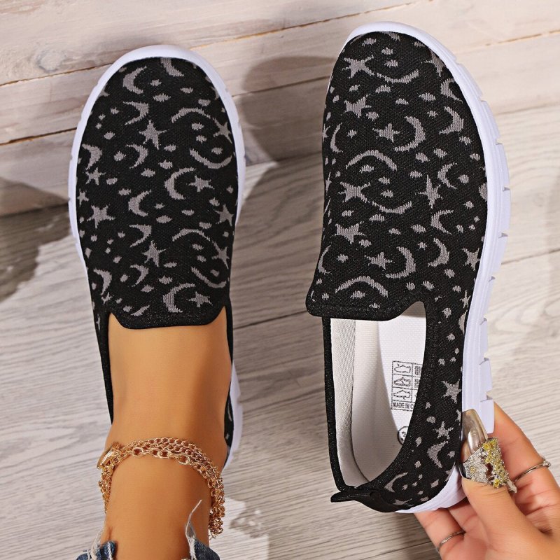 Cloth Cover Light Bottom Comfortable Slip-on Sports Shoes $29.58 Dana Fashion Color: Gray Size: 36 Women's shoes Product information: Pattern: solid color Applicable sports: Universal Lining material: cloth Color: white, blue, gray, fluorescent color Uppe