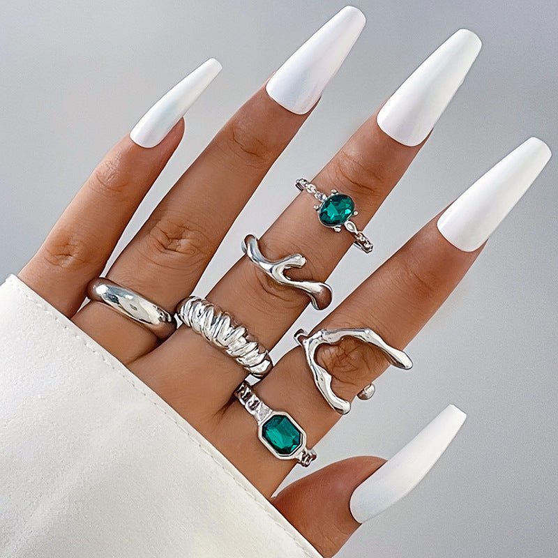 Color Diamond Four-piece Ring $12.00 Dana Fashion Color: 25140 silver Women's Accessories Product information: Type: Ring Treatment Process: Electroplating Color: 23643-Green, 23643-Rose Red, 23643-blue, 23643-silver Green, 23643-black, 23643-Silver Rose