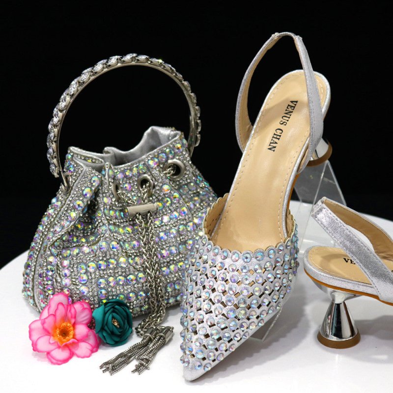 Colorful Stone Bucket Handbag With Pointed Toe Women's Pumps Middle Heel $169.00 Dana Fashion Color: Silver Size: 37 Women's shoes Product information: Pattern: Abstract Lining material: PU Color: black, silver, wine red, blue, green, gold, Champagne Heel