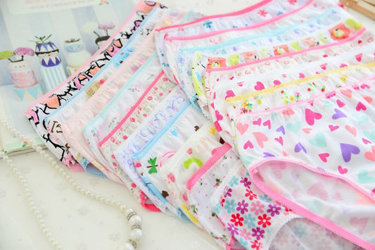 Comfortable Cotton Children'S Briefs Cartoon Baby Pants Children'S Underwear Underwear $20.35 Dana Fashion Color: Color mixing Size: 11to12 Baby Clothing Product information: Fabric name: cotton Security level: Class B Color: mixed color Applicable gender