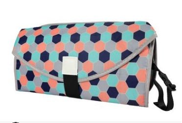 Convenient baby changing pad $27.27 Dana Fashion Color: Colorful ball Baby & Mother Name: Convenient baby changing pad Material: 420 Oxford + 190 waterproof cloth Weight: 145 grams Expanded size: 64 * 70 cm Folding size: 38 * 17cm Packaging: OPP bag indiv