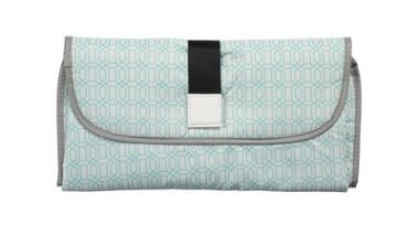 Convenient baby changing pad $27.27 Dana Fashion Color: Green geometric figure Baby & Mother Name: Convenient baby changing pad Material: 420 Oxford + 190 waterproof cloth Weight: 145 grams Expanded size: 64 * 70 cm Folding size: 38 * 17cm Packaging: OPP