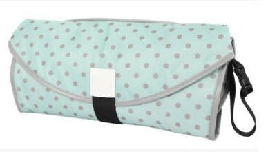 Convenient baby changing pad $27.27 Dana Fashion Color: Green dots Baby & Mother Name: Convenient baby changing pad Material: 420 Oxford + 190 waterproof cloth Weight: 145 grams Expanded size: 64 * 70 cm Folding size: 38 * 17cm Packaging: OPP bag individu