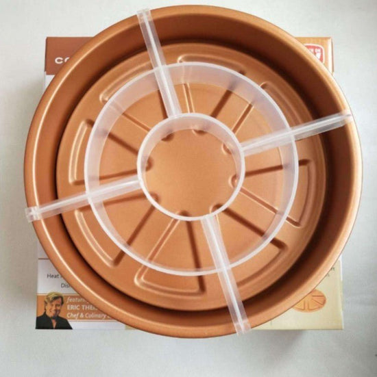 Copper Chef Perfect Cake Pan $34.12 Dana Fashion Color: Brown Dana's Kitchen Copper Chef Perfect Cake Pan Product material: titanium steel + PP Product size: mold diameter 24.8*4.3H cm Cover diameter 22.3cm Color box size: 25*25*6.7cm Single gross weight: