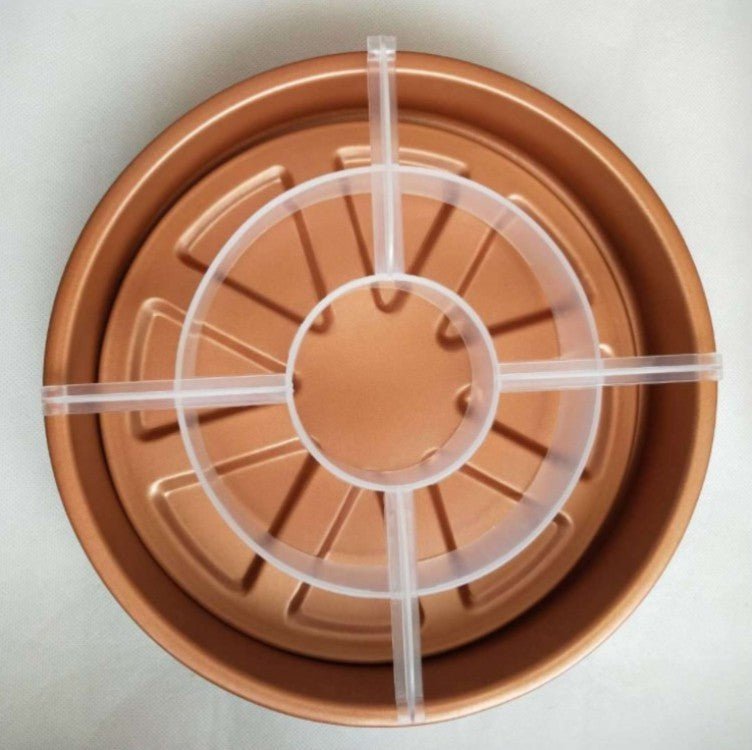 Copper Chef Perfect Cake Pan $34.12 Dana Fashion Color: Brown Dana's Kitchen Copper Chef Perfect Cake Pan Product material: titanium steel + PP Product size: mold diameter 24.8*4.3H cm Cover diameter 22.3cm Color box size: 25*25*6.7cm Single gross weight: