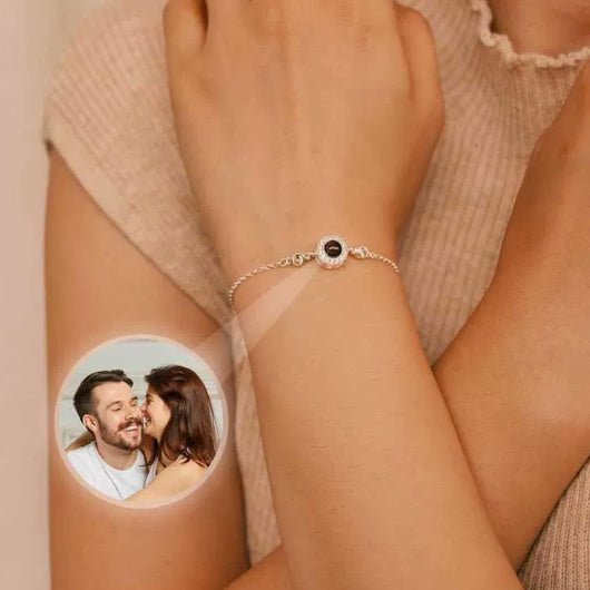 Copper Round Birthstone Bracelet Unisex $19.00 Dana Fashion Color: Silver Women's Accessories Product information: Treatment Process: Electroplating Color: UV color retention cooperized silver color, UV color retention copper plated rose gold, UV color re