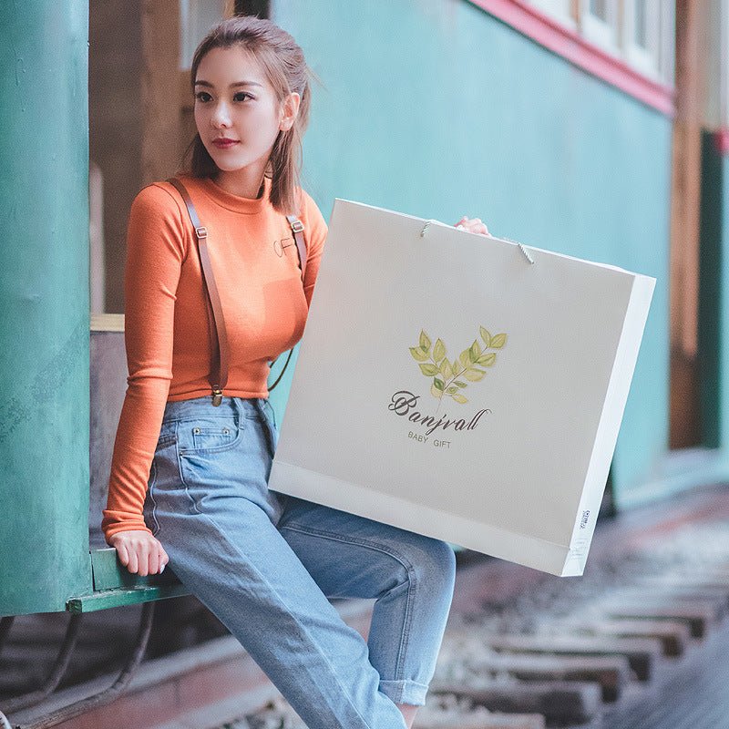 Cotton baby clothes $72.11 Dana Fashion Color: Beige Baby Clothing Gift box content: boxed + accessories / supplies Fabric technology: soft treatment Thickness: General Suitable age group: Newborn (0~1 year old, 80cm and below) Closed style: single breast